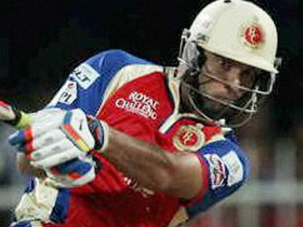 பட்டையை கிளப்பிக் கொண்டுள்ளார்...