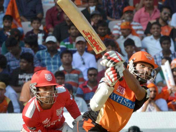 நல்ல தொடக்கம் தந்த ஷிகர் தவான், பின்ச்