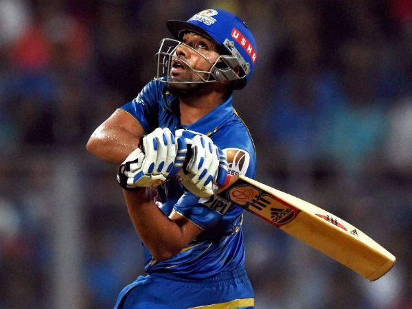 பட்டையை கிளப்பிய ரோகித் ஷர்மா பட்டையை கிளப்பிய ரோகித் ஷர்மா