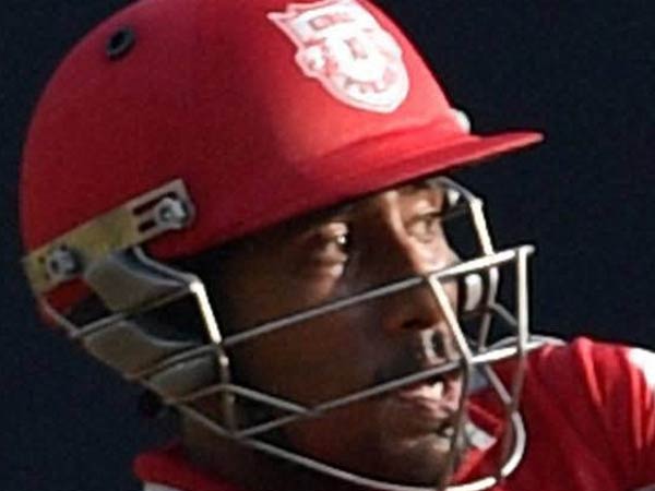 தொடக்கத்தில் திணறல்