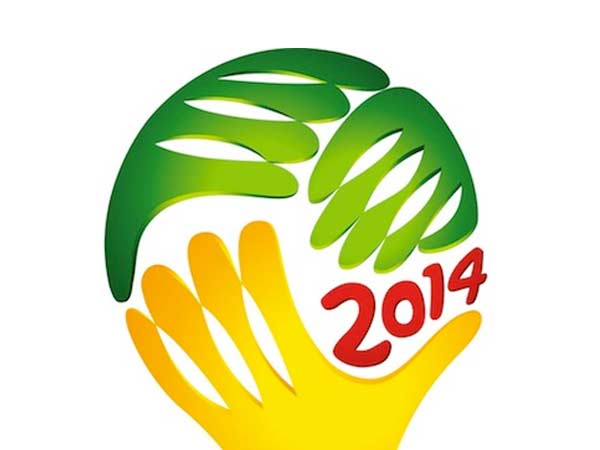 கால்பந்தை கையிலெடுத்தது