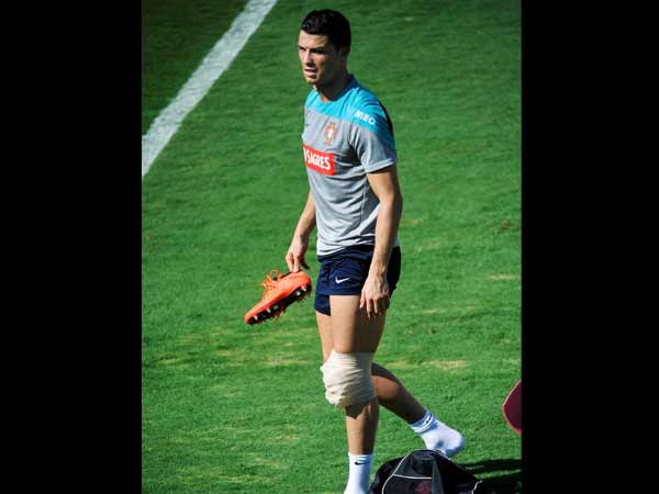 பாதியில் ரொனால்டோ விலகியதால்