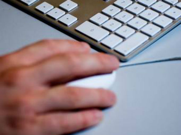 இணைய தளங்களுக்குத் தடை இணைய தளங்களுக்குத் தடை