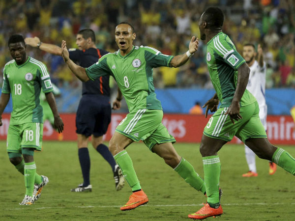 மனைவியருடன் மட்டும்…ப்ளீஸ்