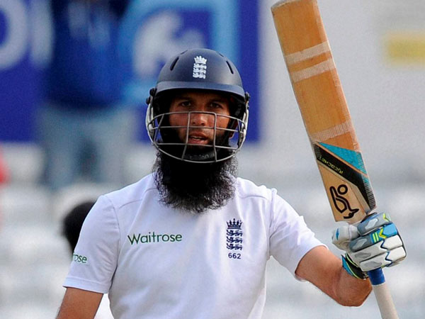 மொயீன் சதம்