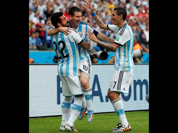 முன்னிலை பெற்ற அர்ஜெண்டினா