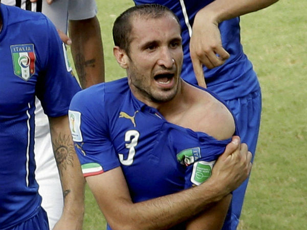 ஆக்ரோஷம்