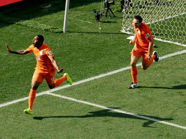 பூமியிலிருந்து 103 கிலோமீட்டர் உயரத்திற்கு