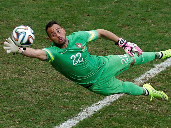 செல்ஃப் கோல்கள்...