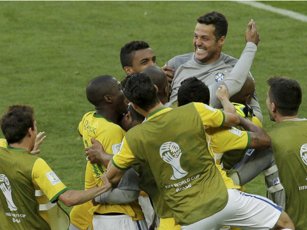 ஓவர் வித்தை வேண்டாமே