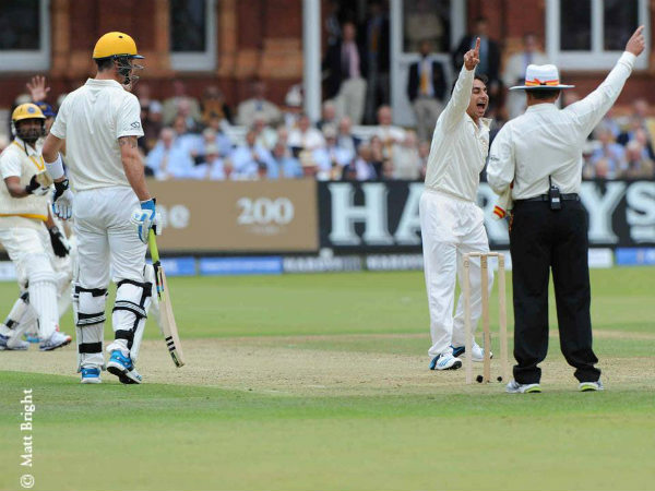 இக்பாலை வீழ்த்திய அஜ்மல்