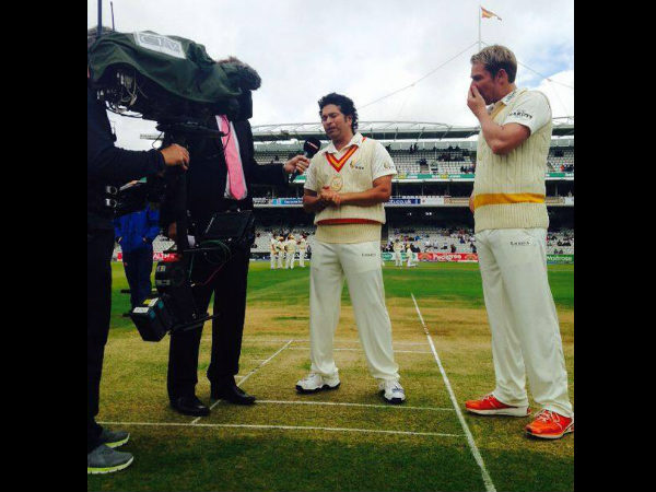 டாஸ் வென்ற வார்னே