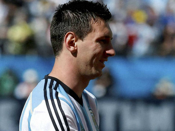 நான் உயர்கிறேனே..