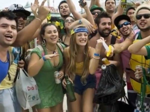 பட்டாசு வெடித்தும்