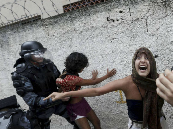 117 பத்திரிகையாளர்களும் காயம்