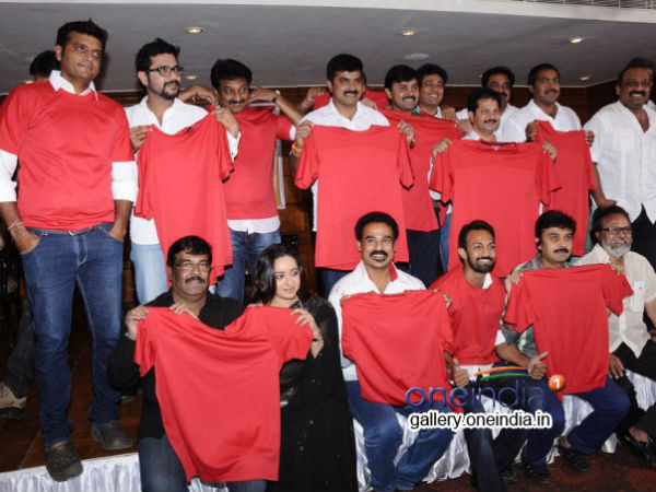 உடைகள் அறிமுகம் 