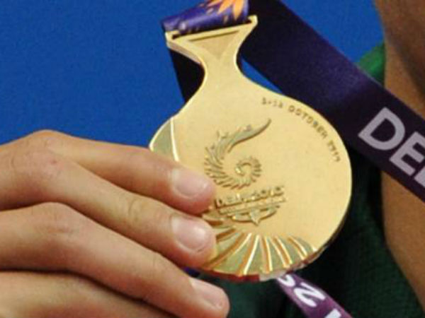 டெல்லி சாதனை தொடருமா?