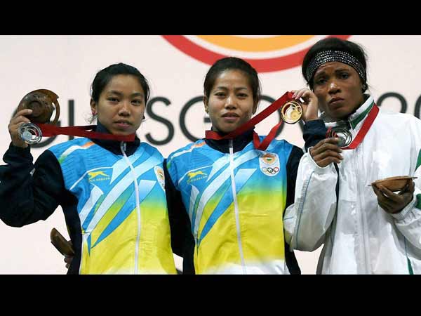 பளு தூக்குதலில் 4 பதக்கங்கள் 