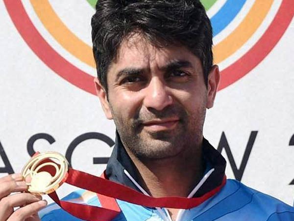 அபிநவ் பிந்த்ராவுக்கு தங்கம்