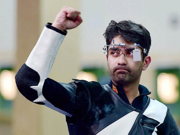 மூன்று தங்கப்பதக்கம்