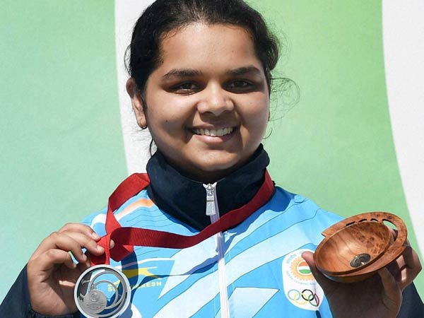 வெள்ளி வென்ற மலைக்கா