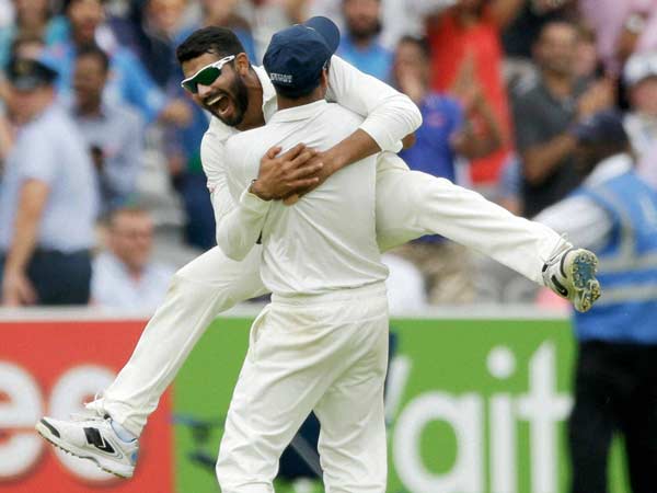 அனைவரும் அமைதி காக்க வேண்டும்