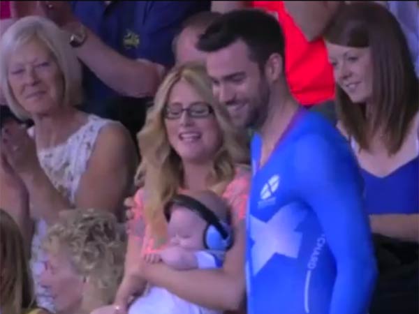 கைக்குழந்தையுடன்....