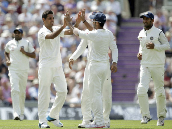 3 விக்கெட் எடுத்த புவனேஸ்