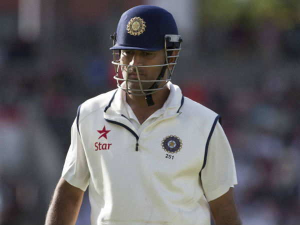 மண்டை காய்ந்திருக்கும் டோணி