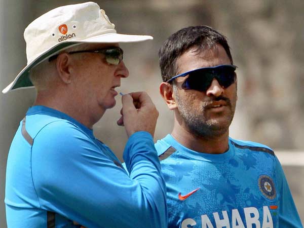 டோணியுடன் இணைந்து திட்டமிடுவார் ரவி