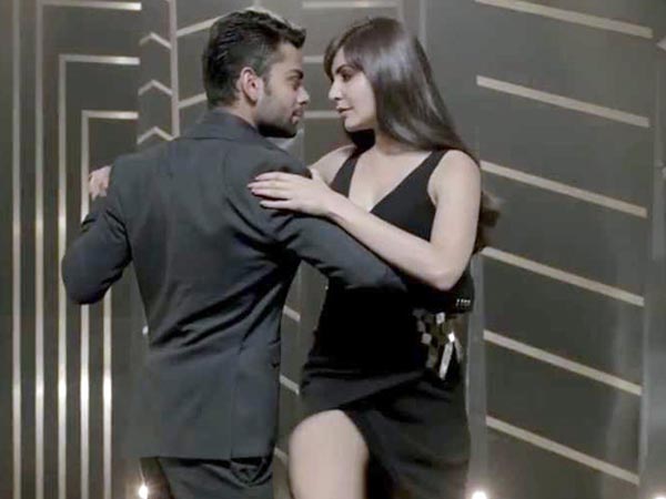 எப்படி மண்ணை தூவினார் பார்த்தீர்களா?