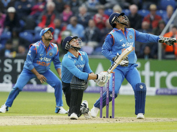 முதலில் ஆடி 227 ரன்கள் எடுத்த இங்கிலாந்து