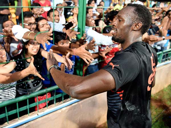 சிக்ஸர் மழை