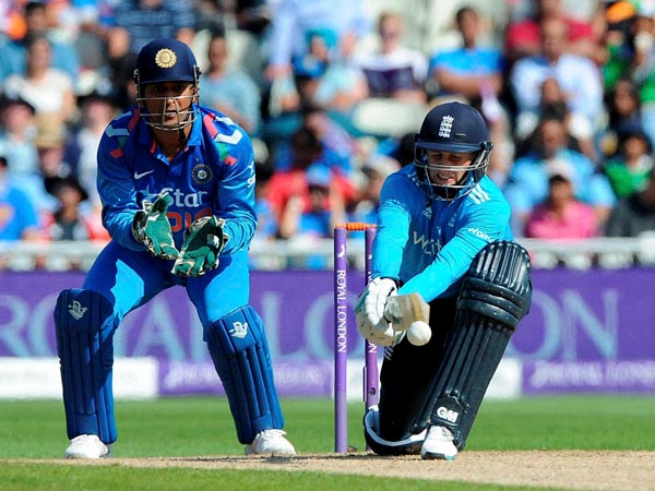 5th ODI: India opt to bowl, Umesh Yadav included 5th ODI: India opt to bowl, Umesh Yadav included