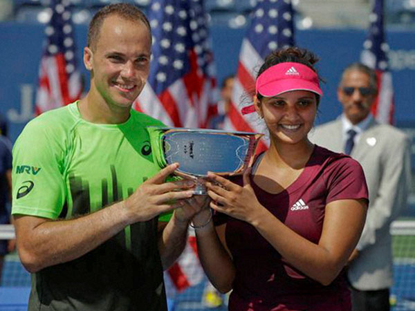 3 பட்டம் வென்ற முதல் இந்திய வீராங்கனை