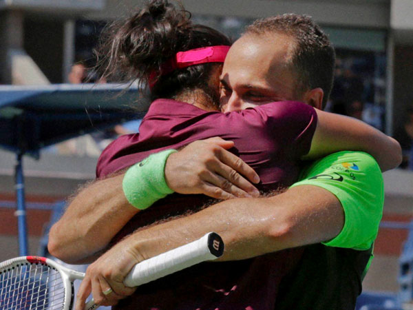 ரொம்ப ரொம்ப மகிழ்ச்சி