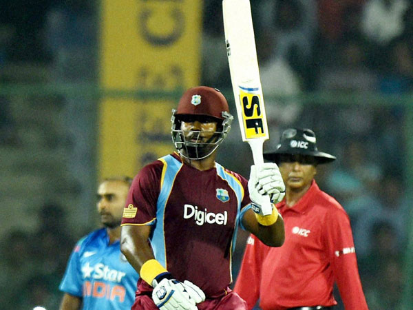 11 ஃபோர்.. 2 சிக்ஸ்