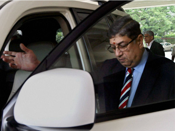 இந்தியா சிமென்ட்ஸும்தான்