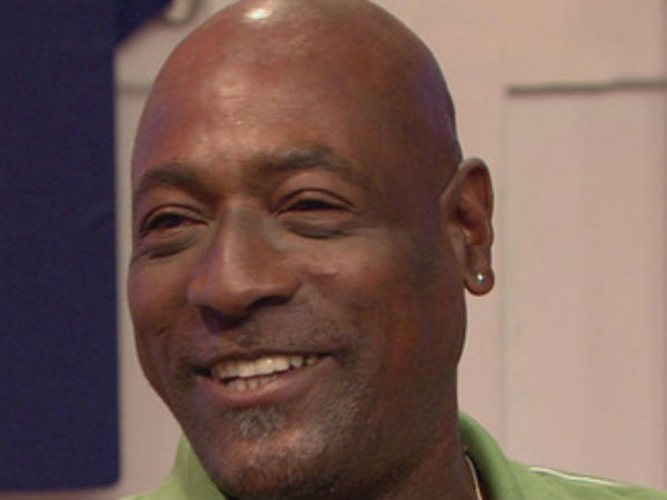 விவியன் ரிச்சர்ட்ஸ் சாதனை தகர்ப்பு விவியன் ரிச்சர்ட்ஸ் சாதனை தகர்ப்பு