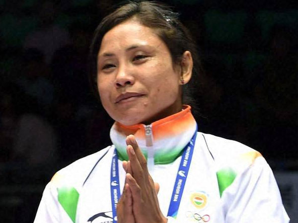 நடுவர்களை மதிக்க வேண்டும்