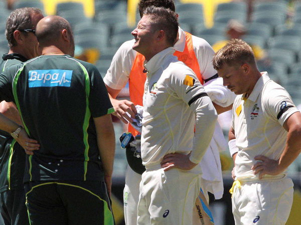 கிளார்க் ஓய்வு