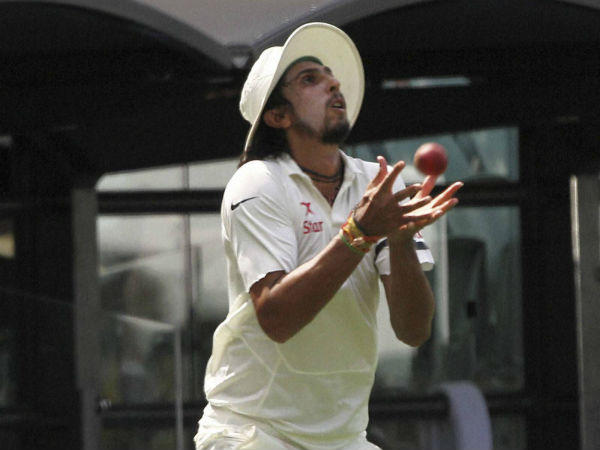 354 ரன்கள் குவிப்பு