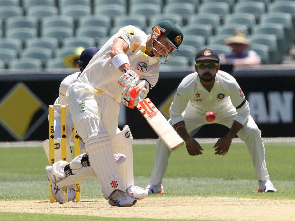 அசத்திய வார்னர்