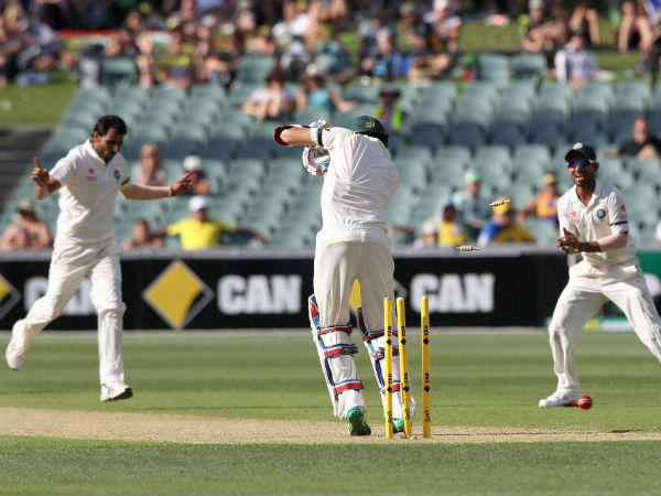 அடக்கம் காட்டிய ஆஸி. வீரர்கள்