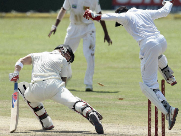 அடுத்தடுத்து சதங்கள்