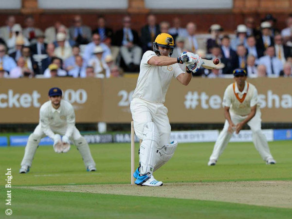 கில்கிறிஸ்ட் சாதனை பறிபோக வாய்ப்பு