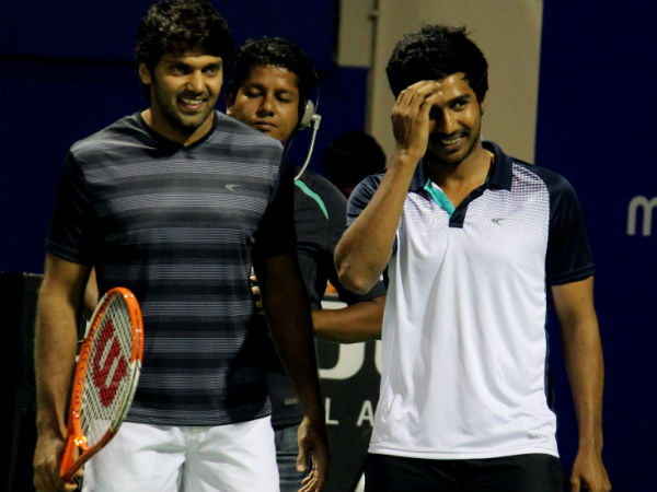 வாவ்ரிங்காவுடன் ஆர்யா