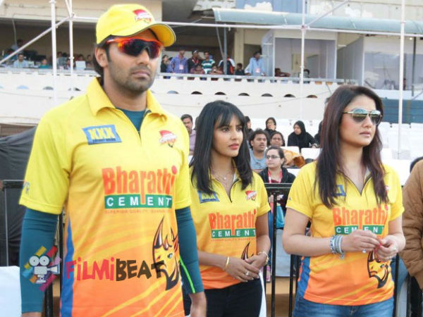 70 ரன்களில் பரிதவிப்பு