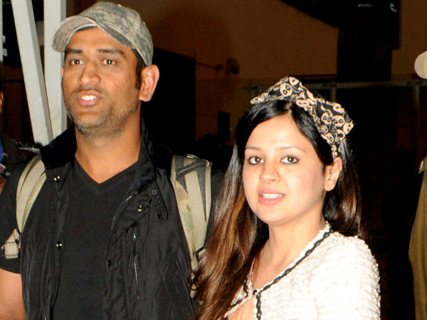 டெஸ்ட் தொடர் முடிவில் மனைவியருக்கு மட்டும் சலுகை