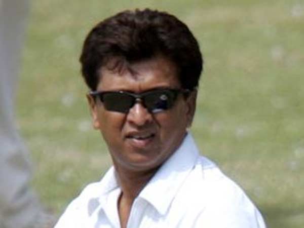 அதிக டிஸ்மிஸல்கள் (விக்கெட் கீப்பராக)